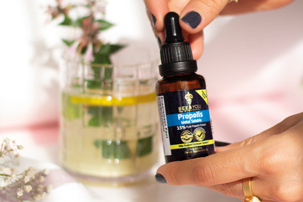 BEE&YOU offers two remarkable products: BEE&YOU 15% Water Soluble Extract and BEE&YOU 30% Propolis Extract.