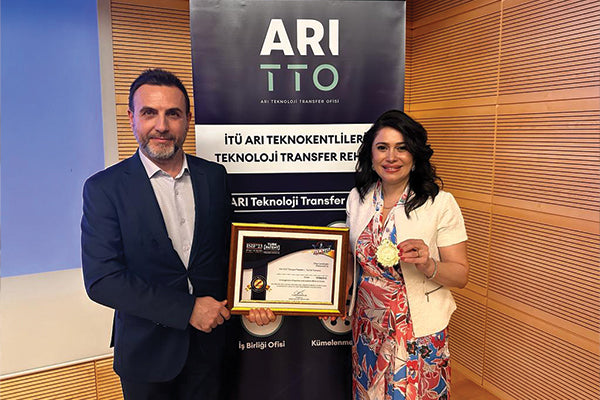 American propolis brand BEE&YOU was awarded an International Invention Award!