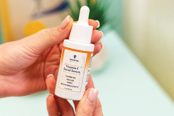 BEE&YOU APIBEAUTY VITAMIN C FACIAL SERUM HAS AN ANTI-AGING EFFECT AND ACTS AGAINST THE DARK SPOTS ON THE SKIN